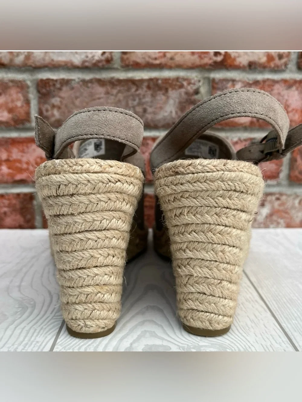 TOMS Monica Wedge Espadrille Sandals Desert Taupe Suede Size 9.5 M